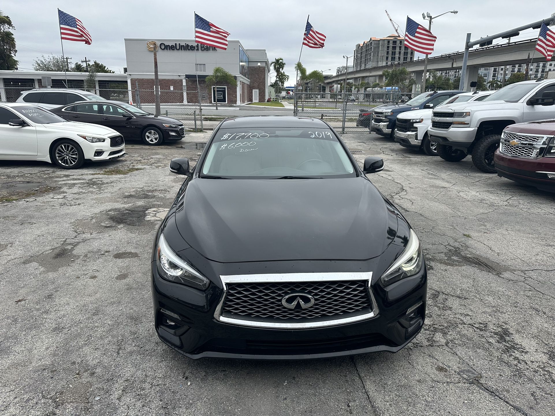 used INFINITI Q50 2019 - front view 1