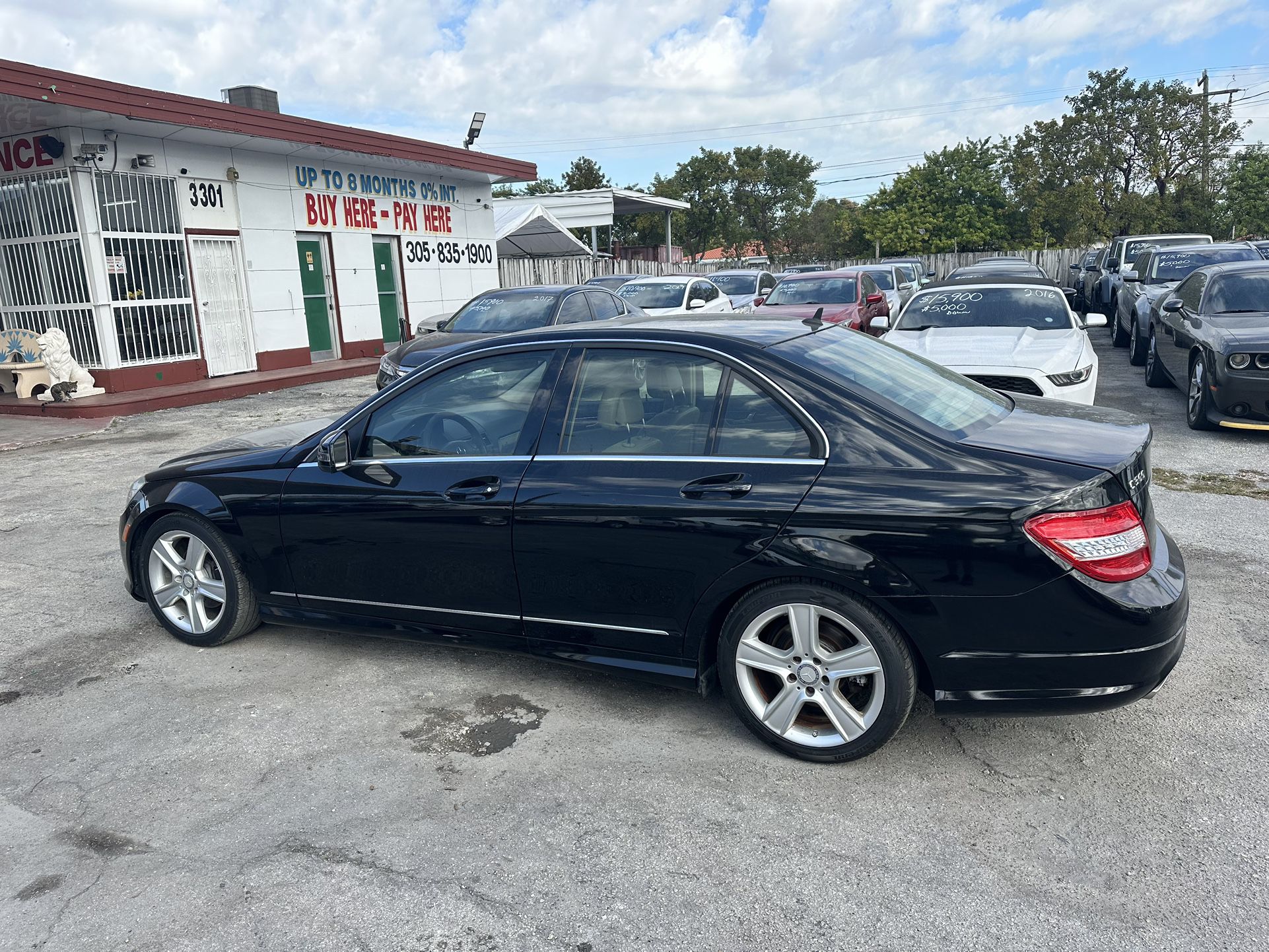 used 2011 MERCEDES - front view 3