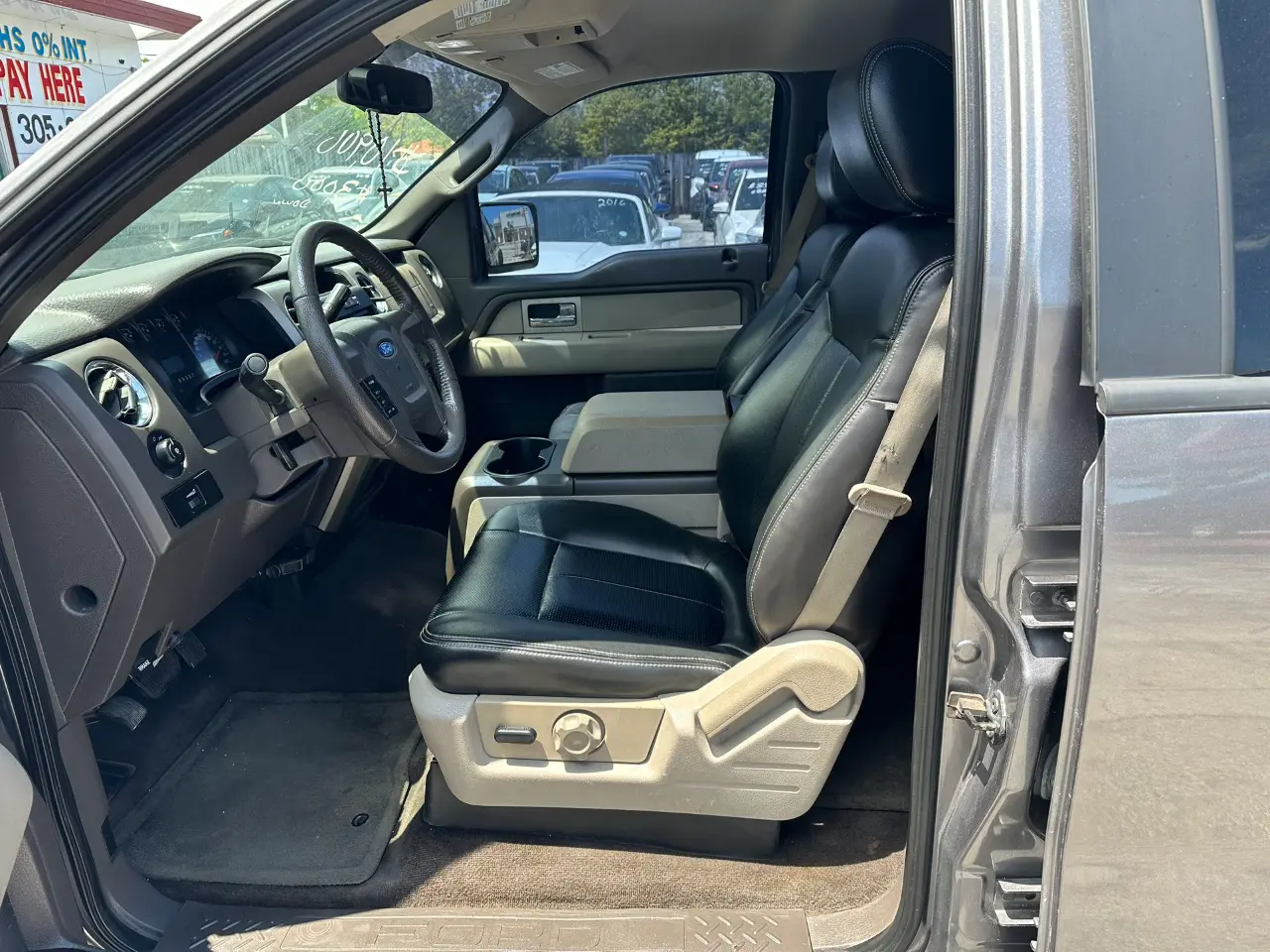 used 2010 Ford F-150 - interior view 1