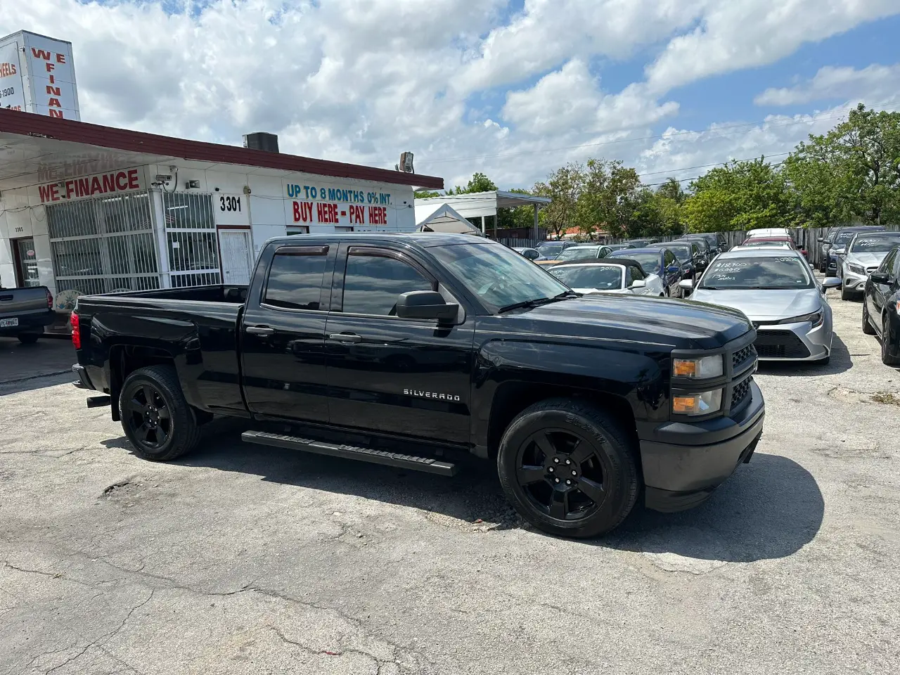 used 2015 Chevrolet Silverado 1500 - front view 1