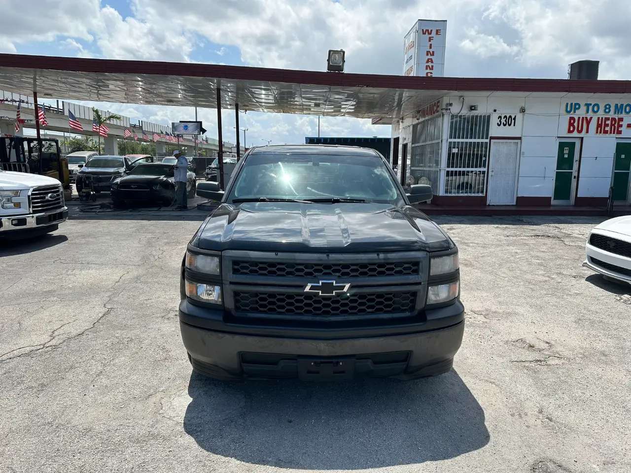 used 2015 Chevrolet Silverado 1500 - front view 2