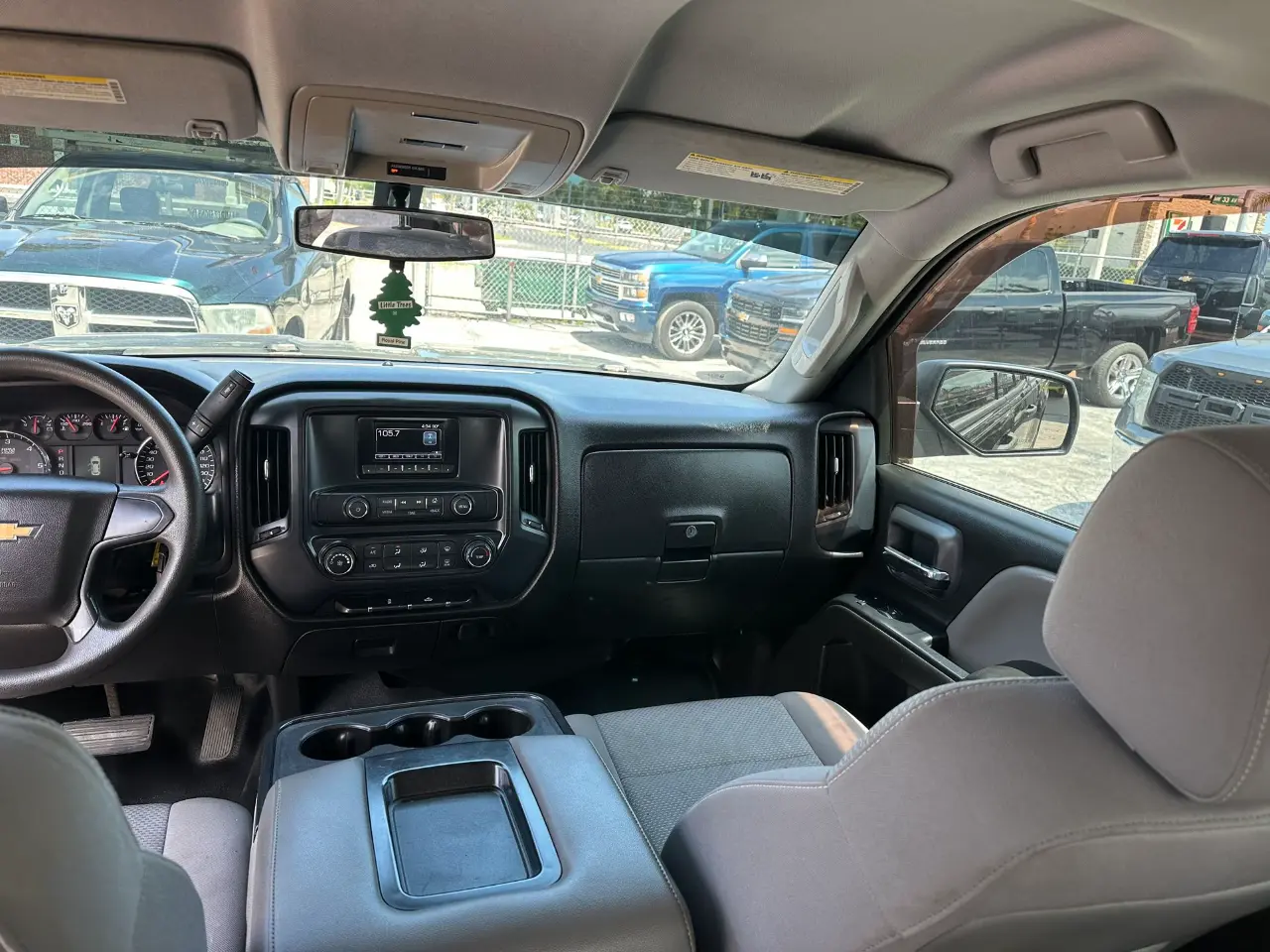 used 2015 Chevrolet Silverado 1500 - interior view 3