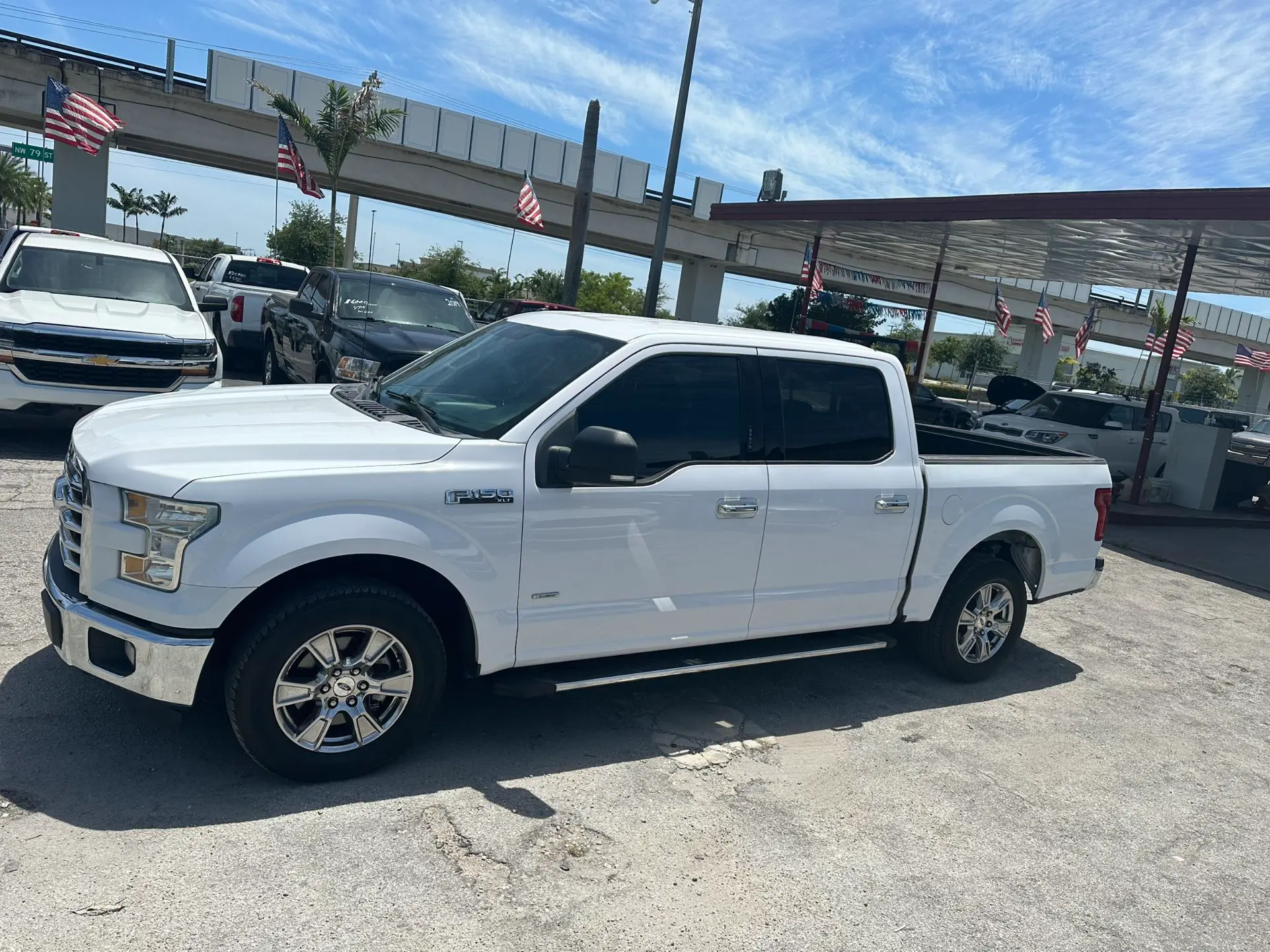 used 2015 Ford F-150 - front view 3