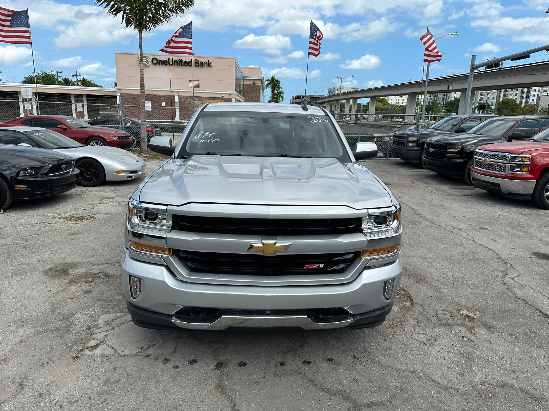 used 2016 Chevrolet Silverado - front view 2