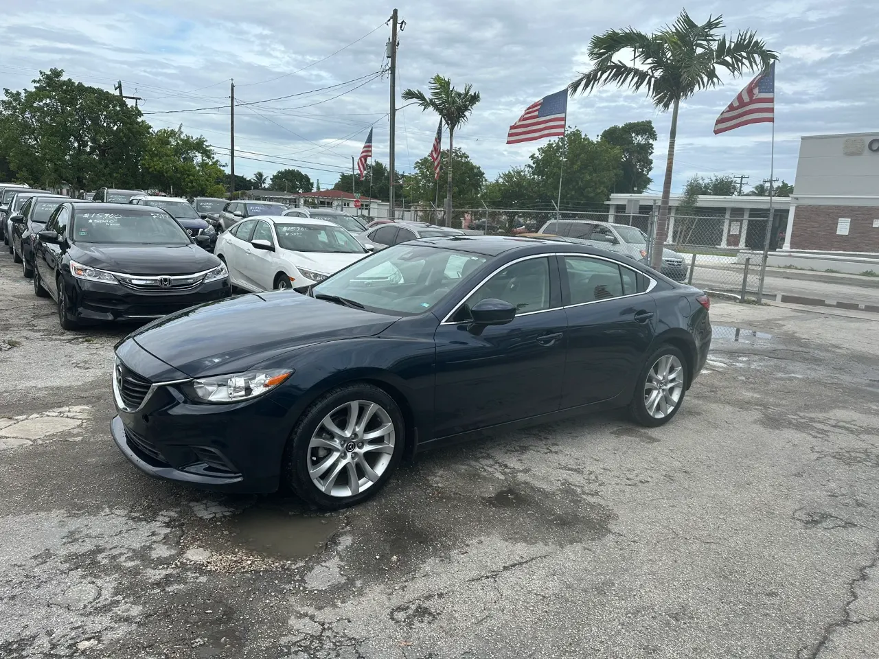 used 2017 Mazda 6 - front view 3