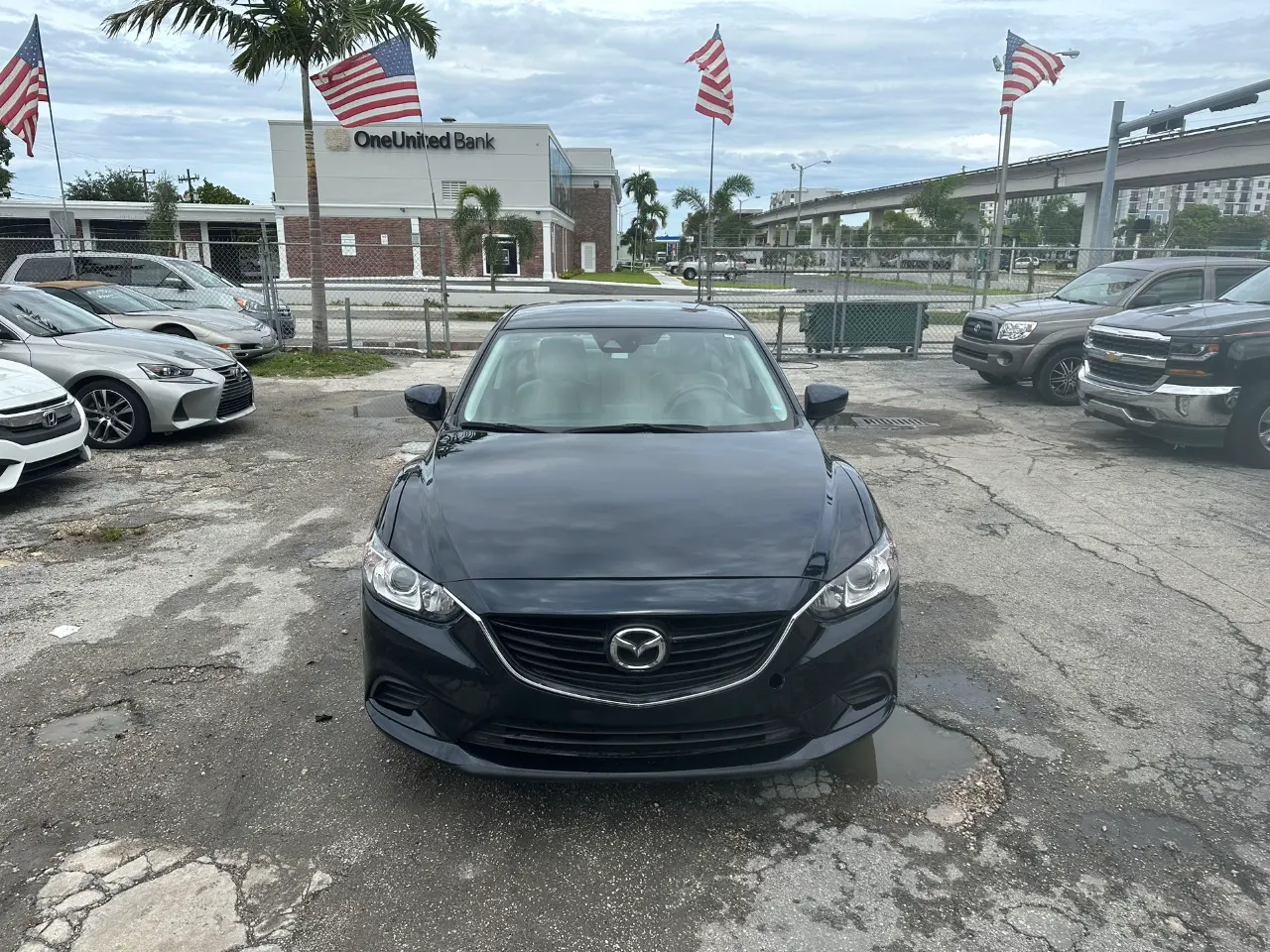 used 2017 Mazda 6 - front view 2