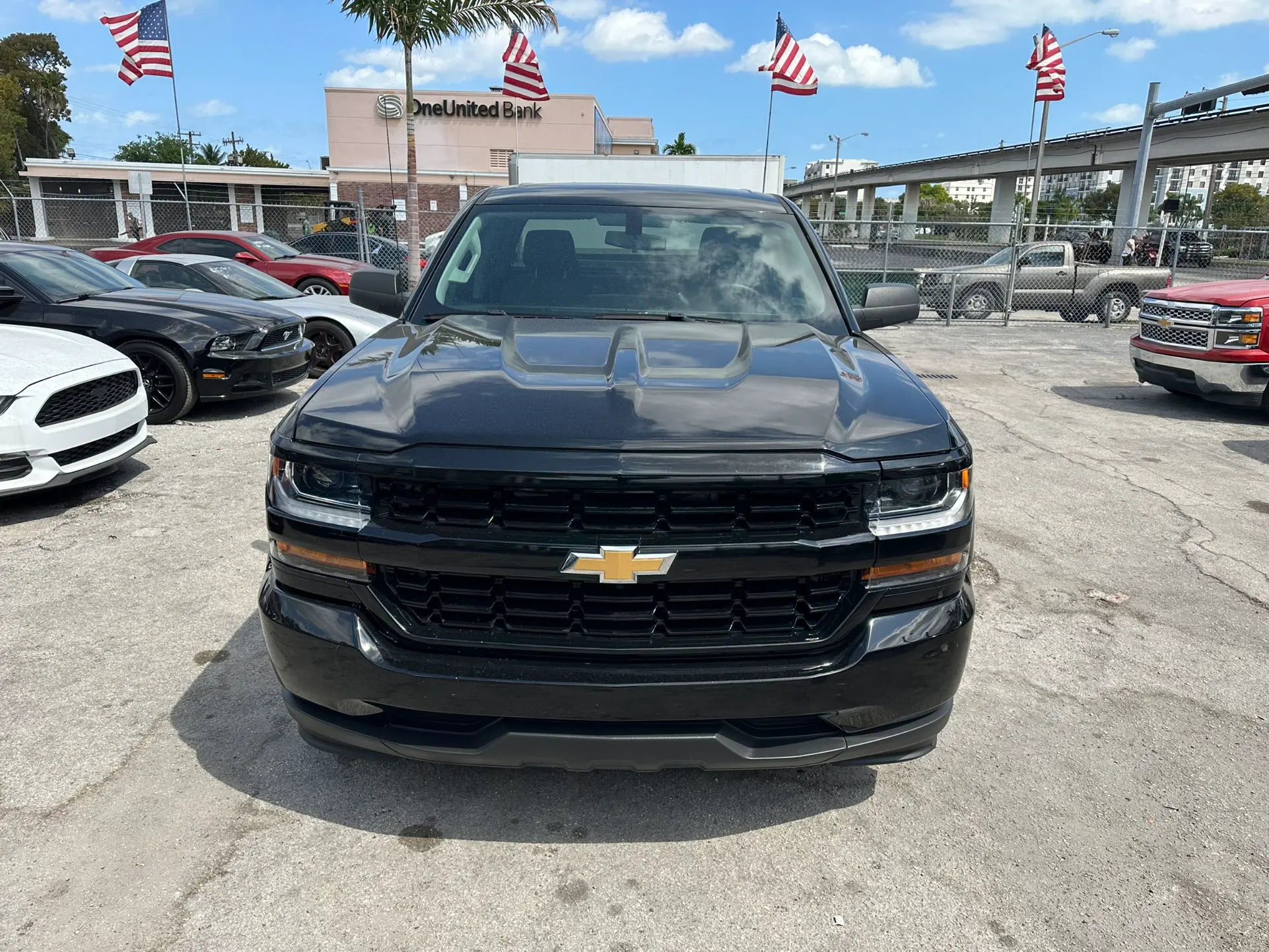 used 2018 Chevrolet Silverado - front view 2