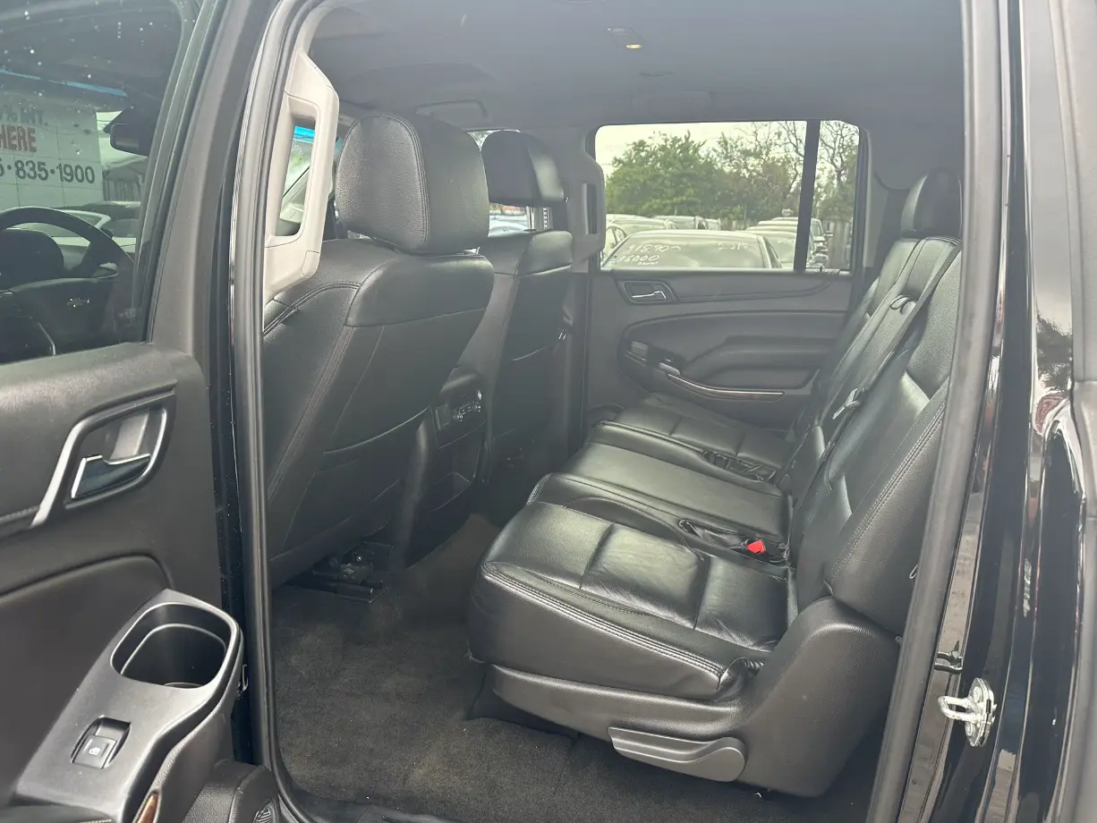 used 2018 Chevrolet Suburban - interior view 2