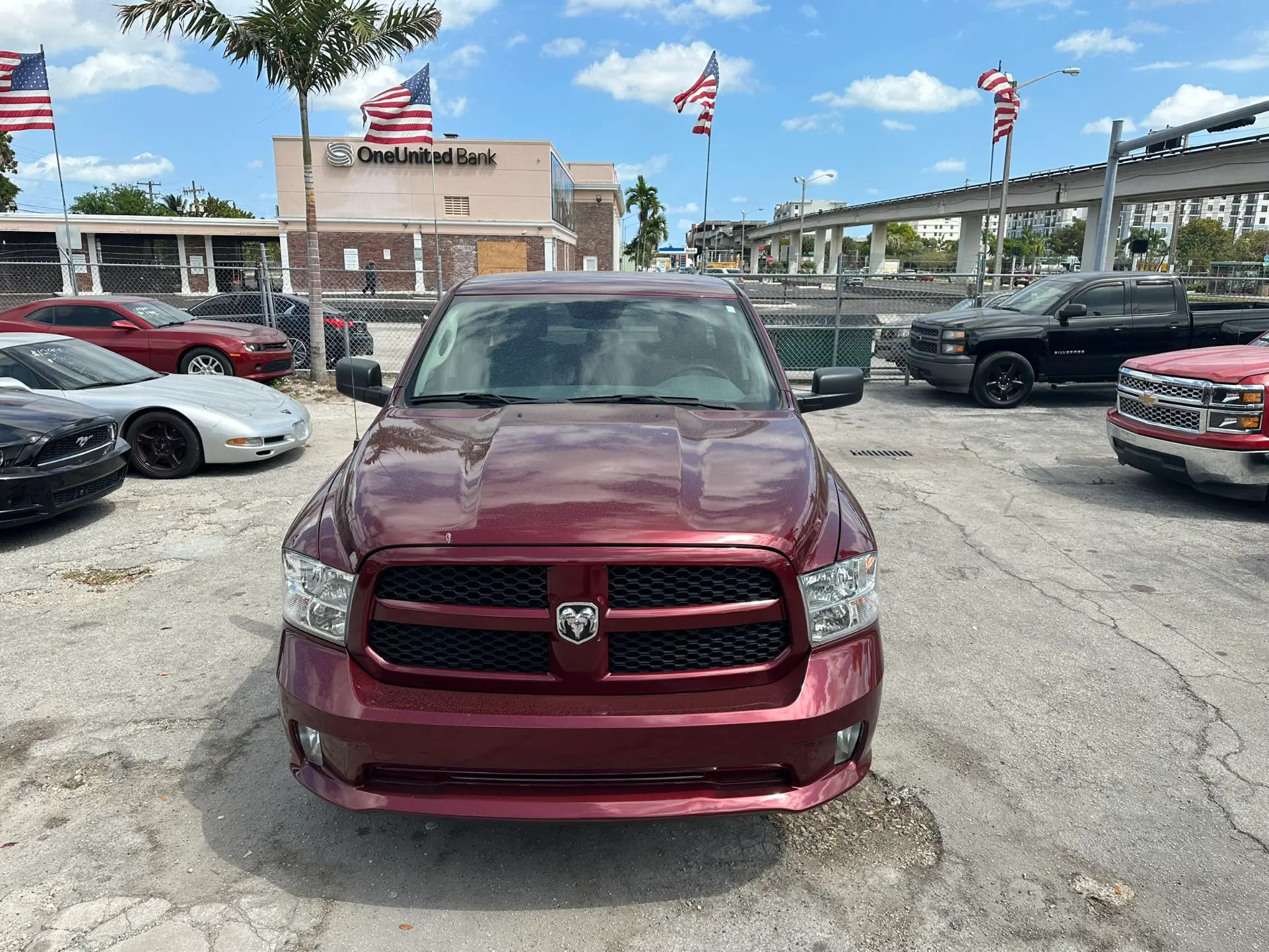 used 2017 CHEVY SILVERADO - front view 2