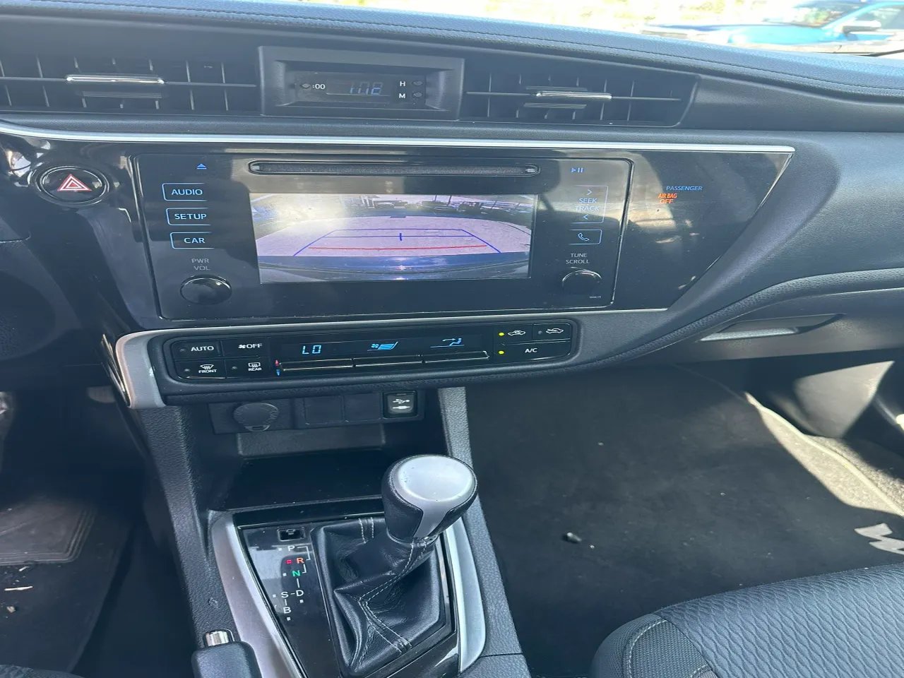 used 2019 Toyota Corolla - interior view 1