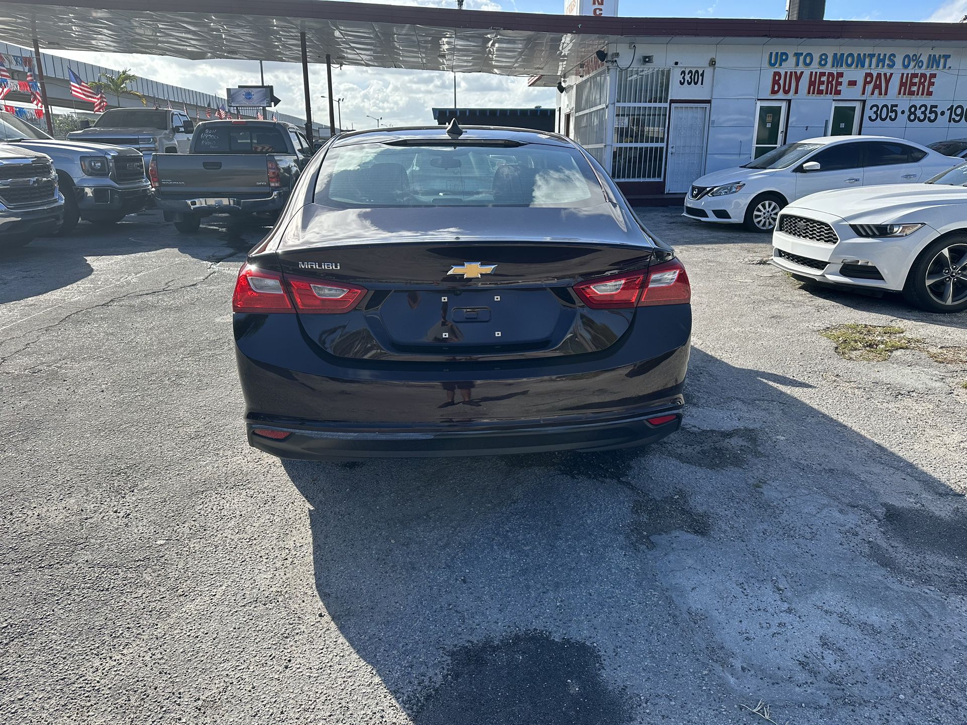 used 2020 CHEVY MALIBU - front view 3