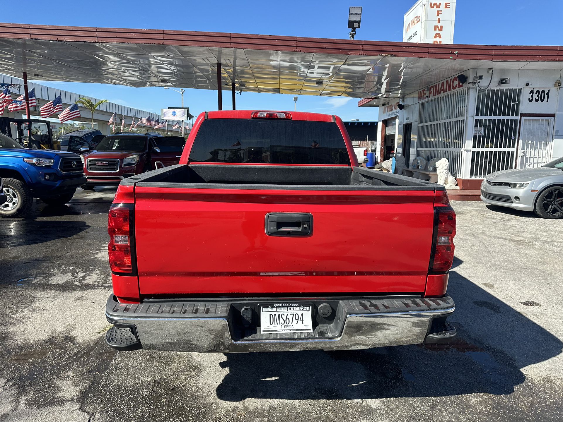 used 2015 chevy silverado - back view