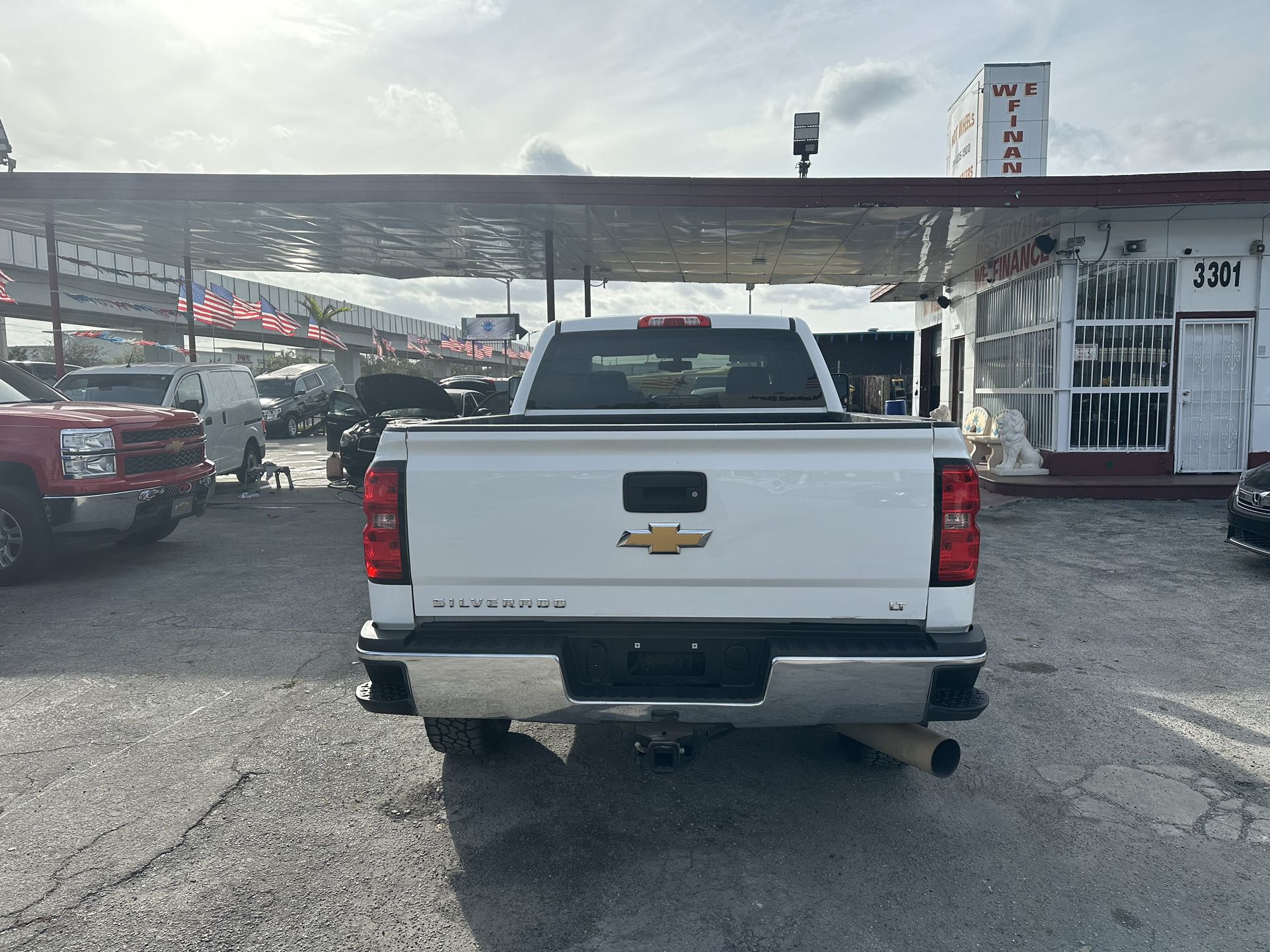 used 2016 Chevy Silverado Z71 diesel 4x4 crew cab - interior view 1