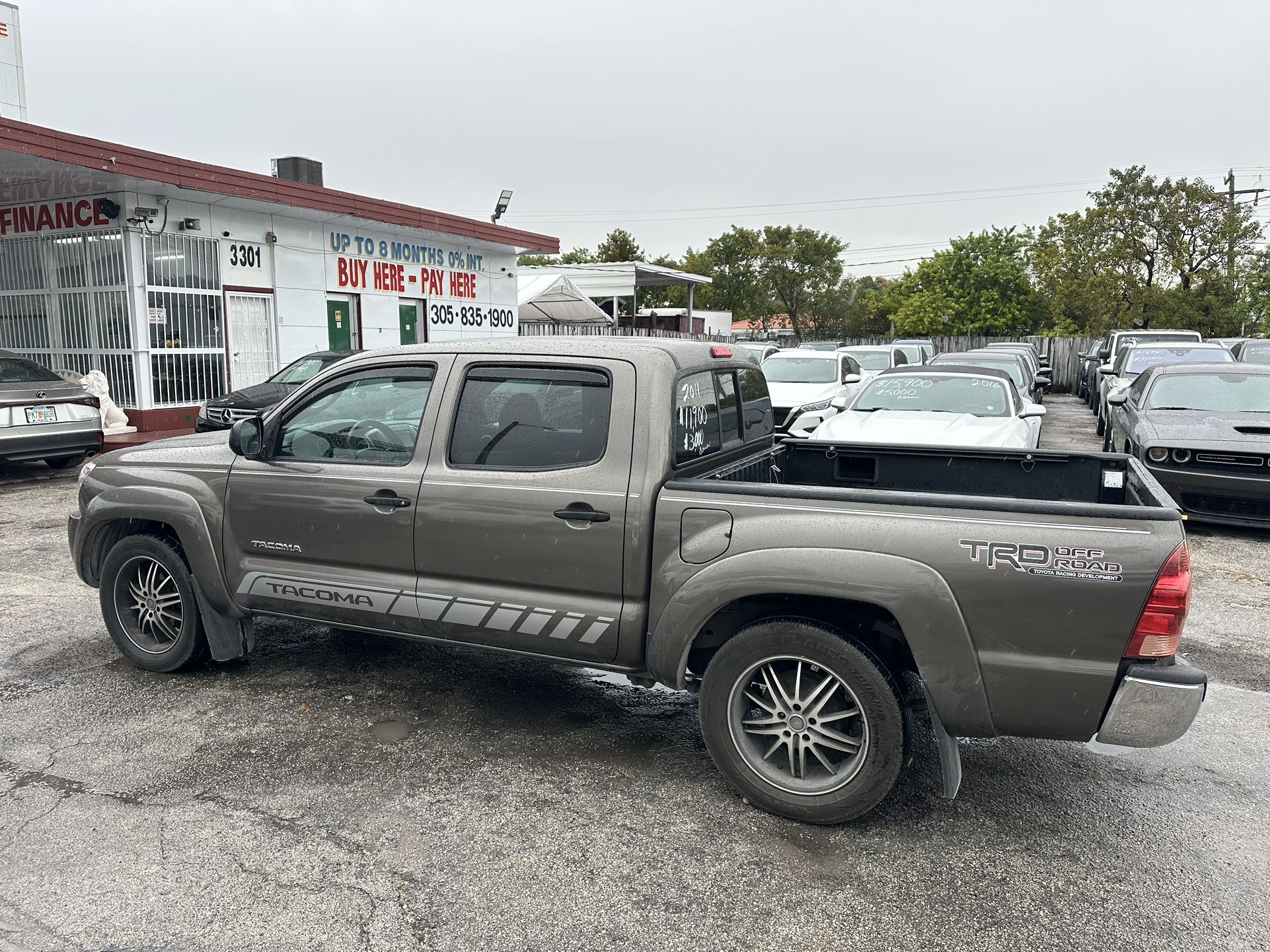 used 2011 TOYOTA TACOMA - engine