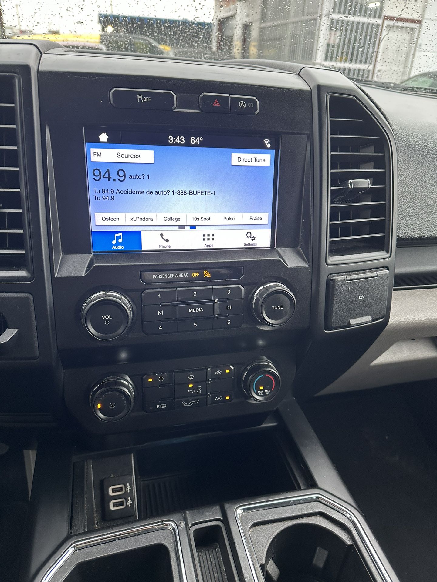 used 2019 ford f150 - interior view 2