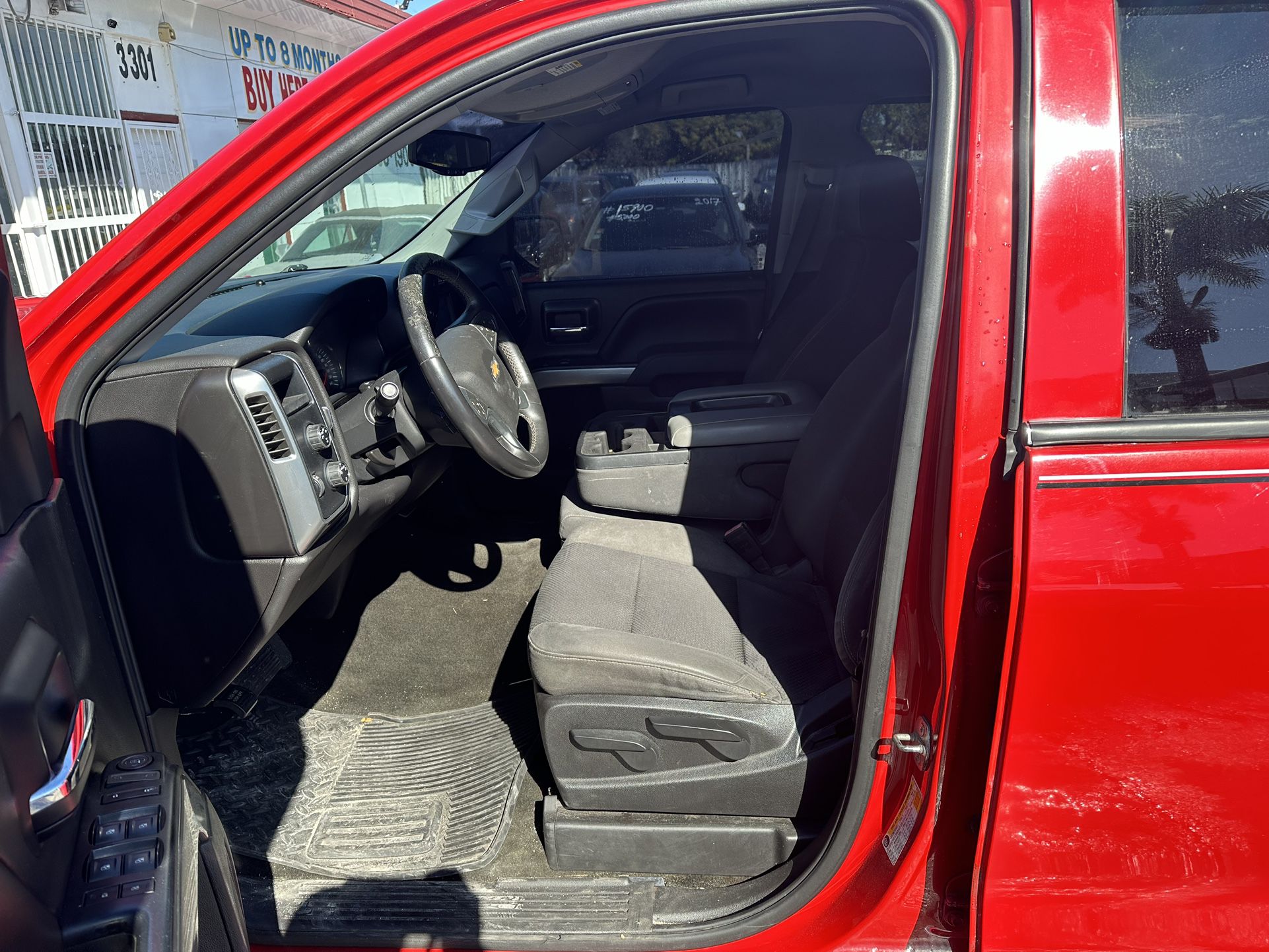 used 2015 chevy silverado - interior view 3