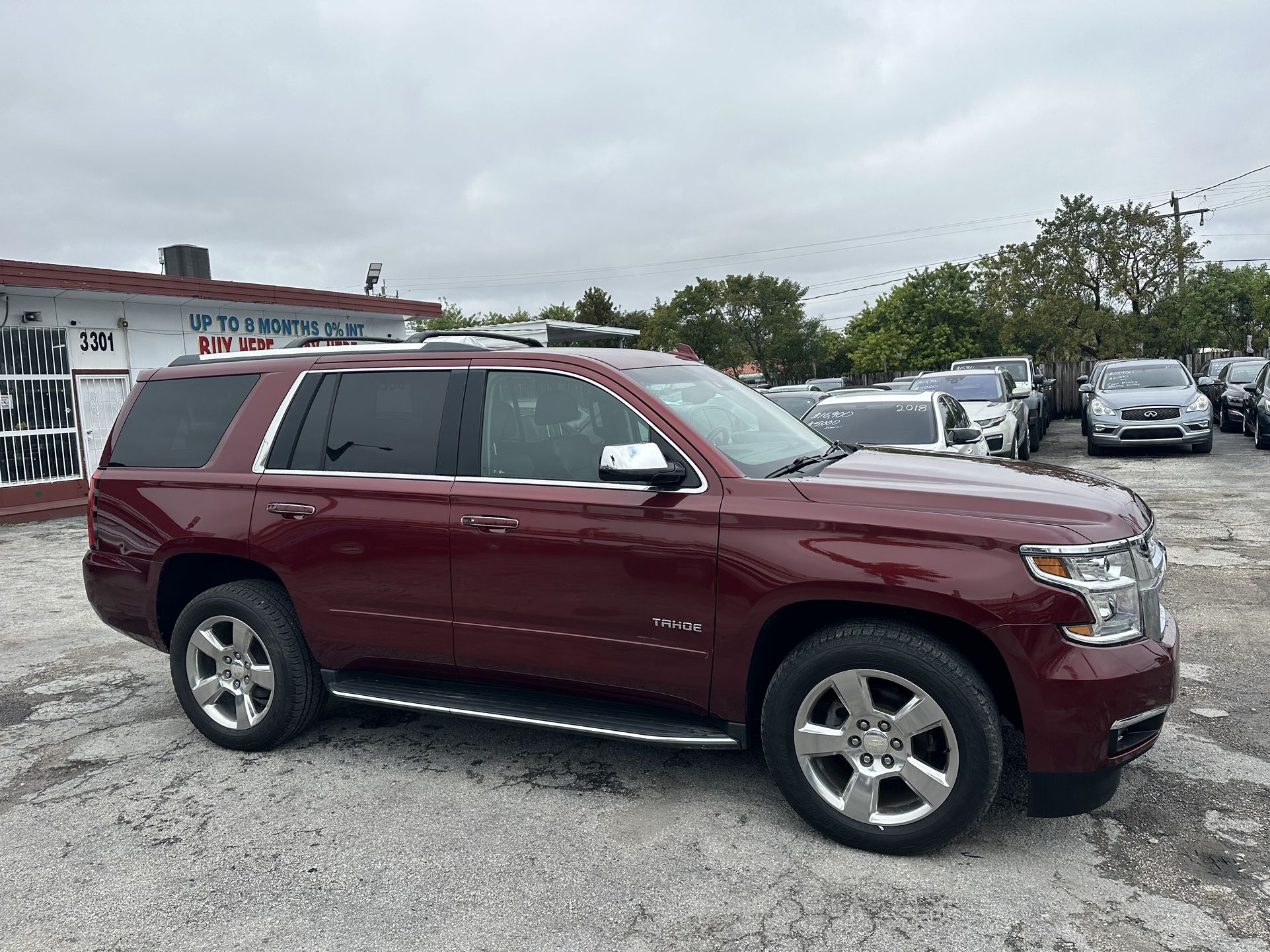 used 2017 Chevy Tahoe - front view 2