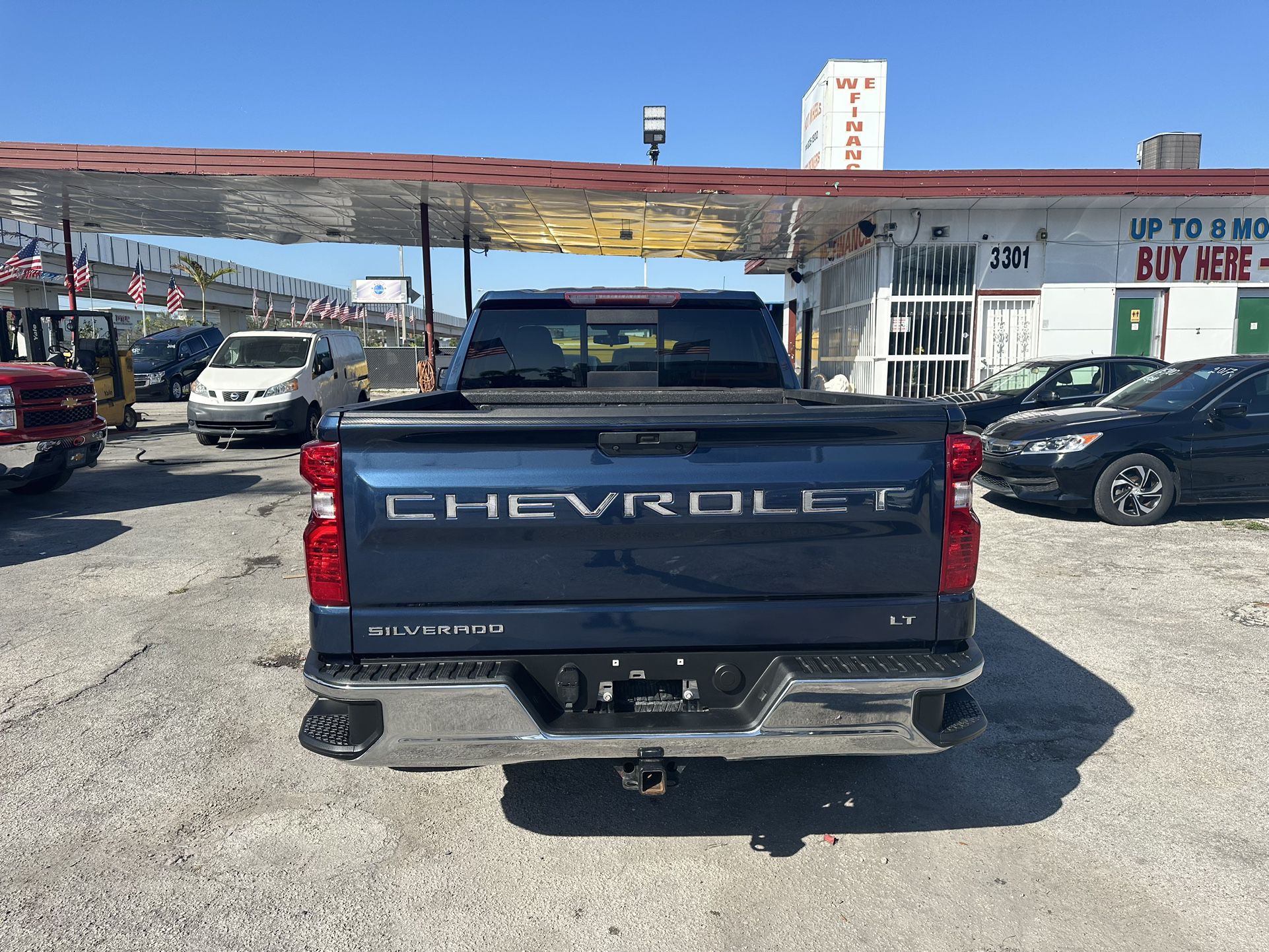 used 2019 Chevrolet Silverado - interior view 1