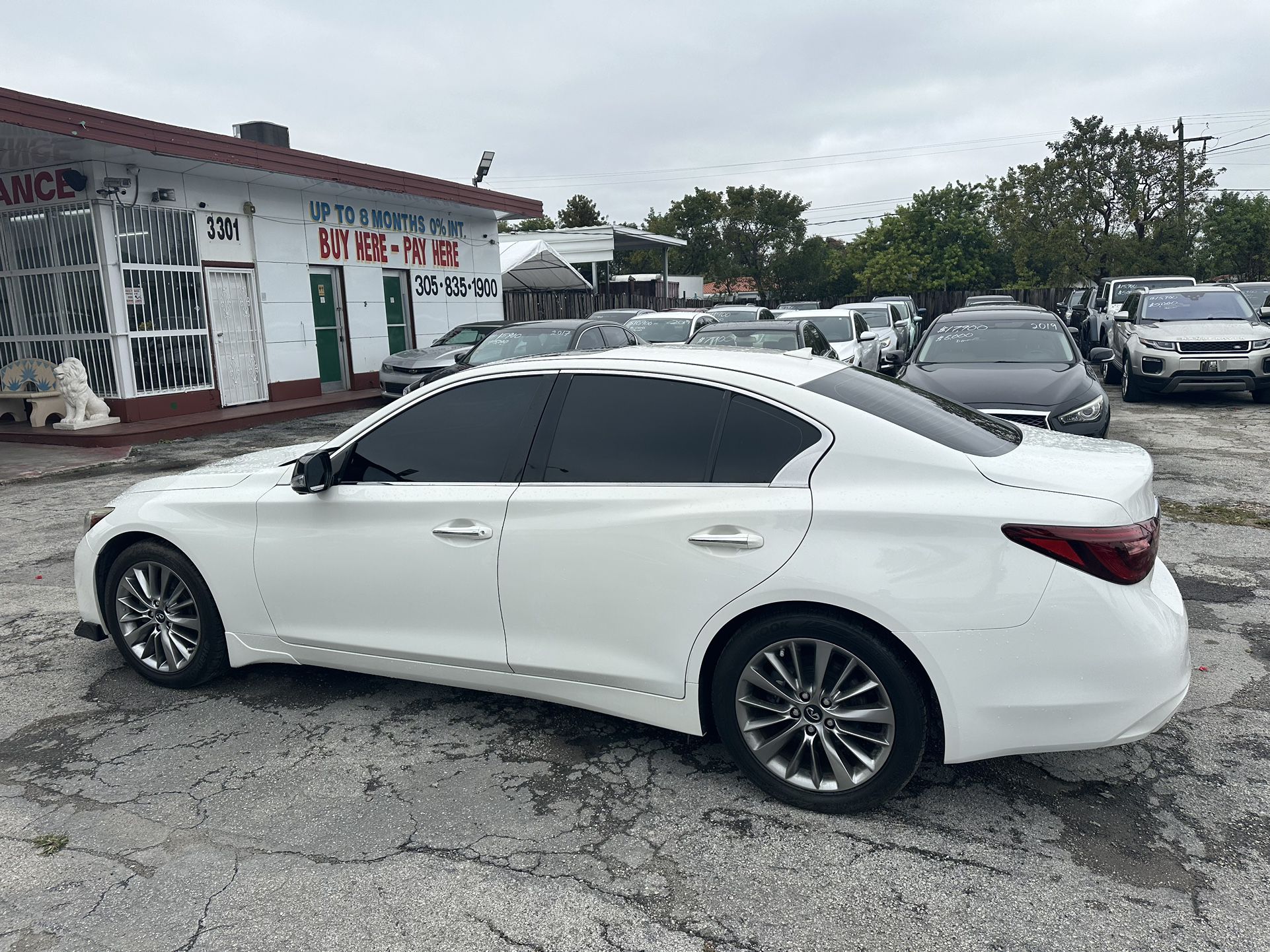 used 2018 INFINITI Q50 - front view 2