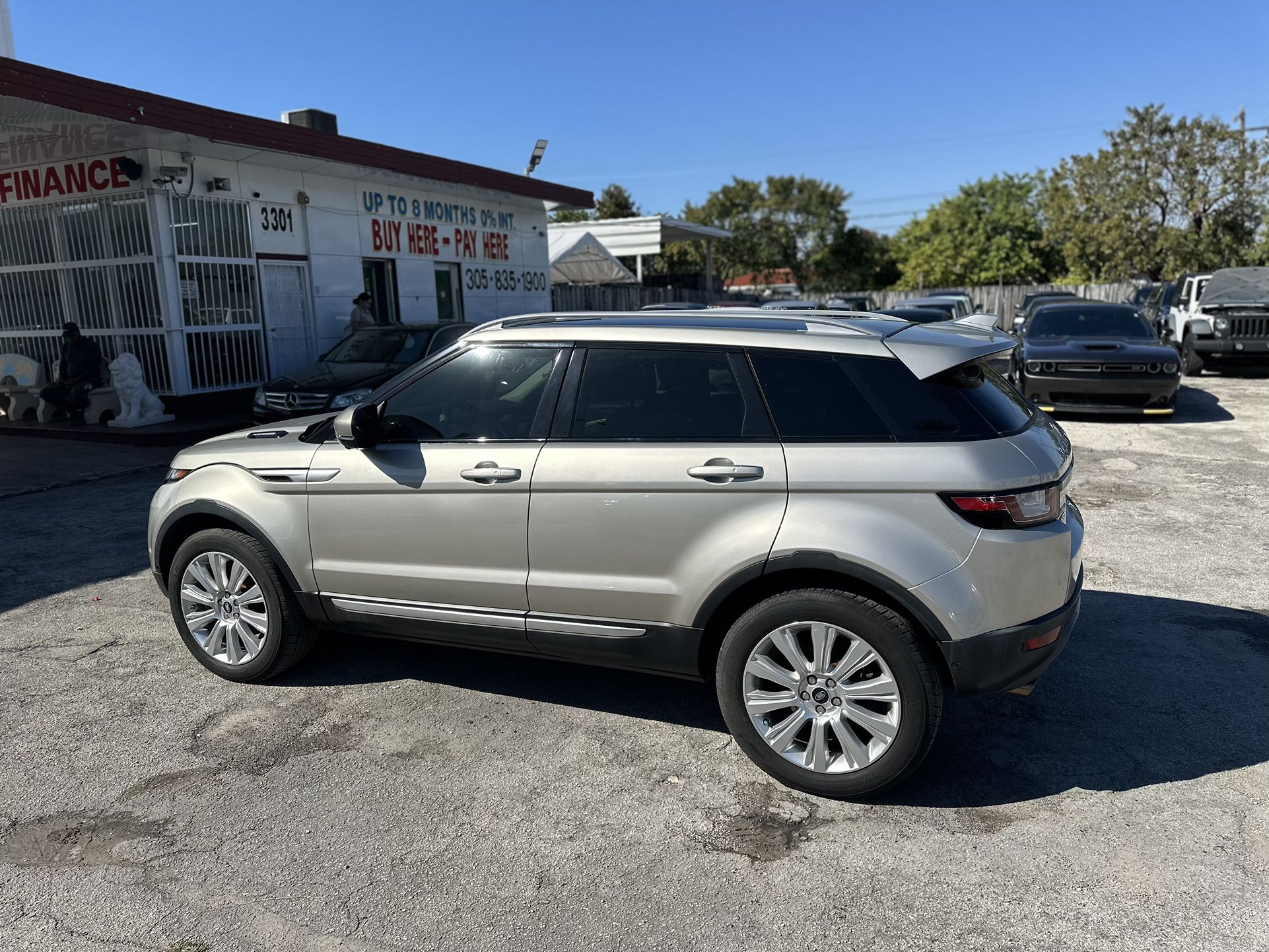 used 2017 Land Rover evoque - back view