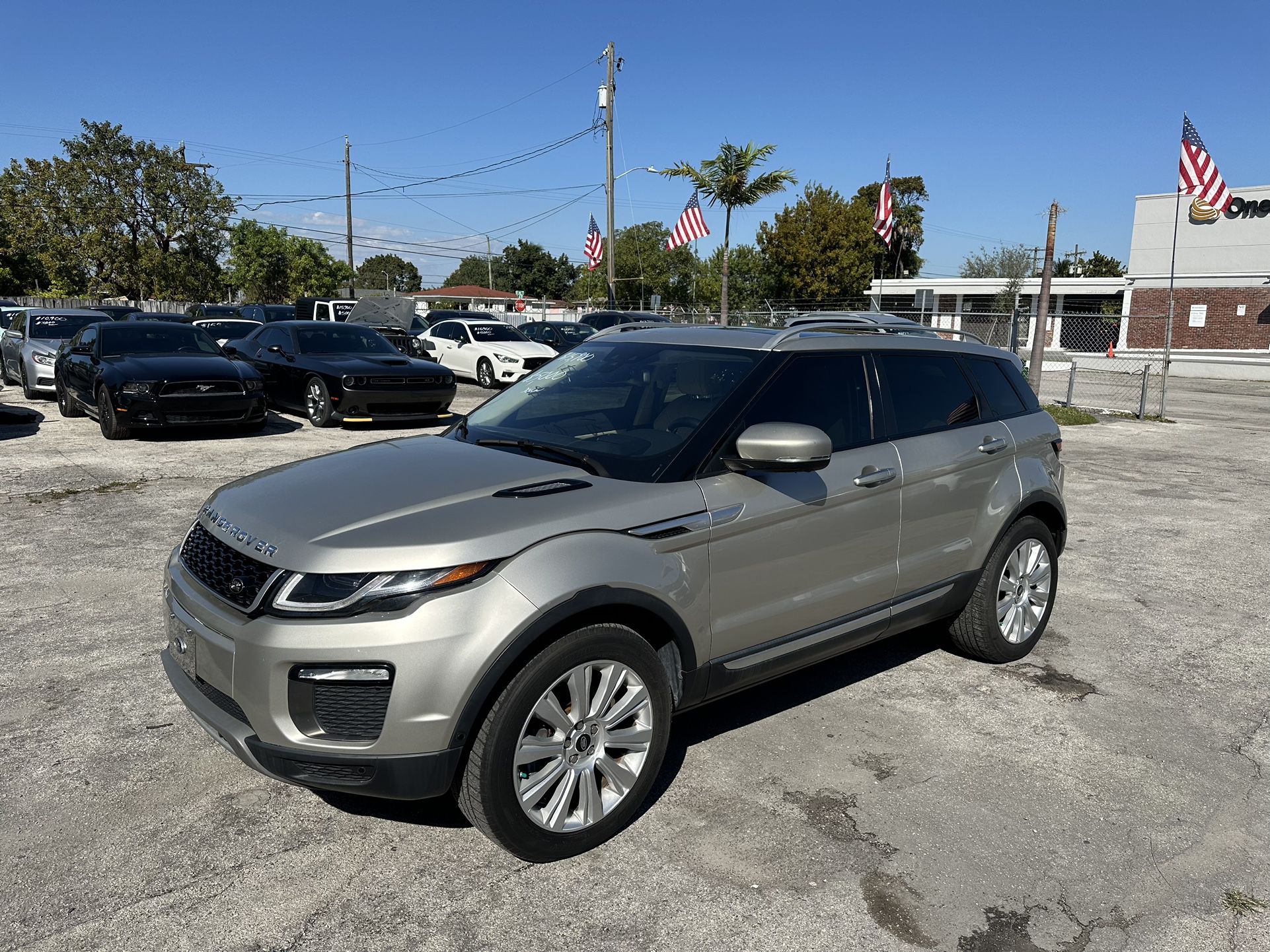 used 2017 Land Rover evoque - front view 2