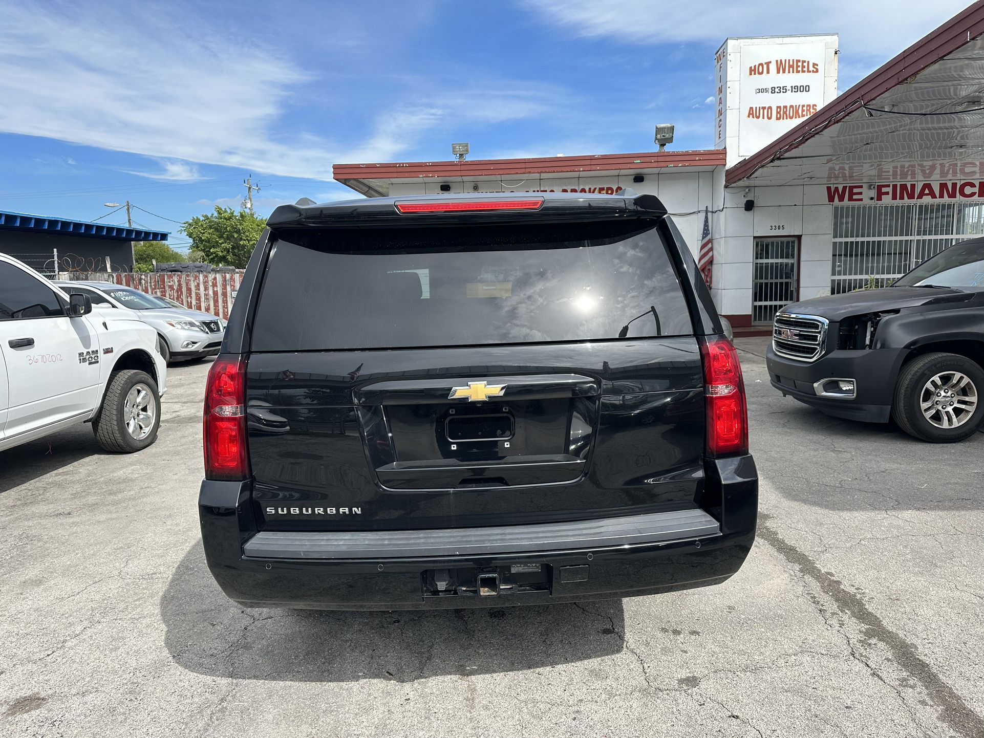 used 2018 Chevy Suburban Black - back view