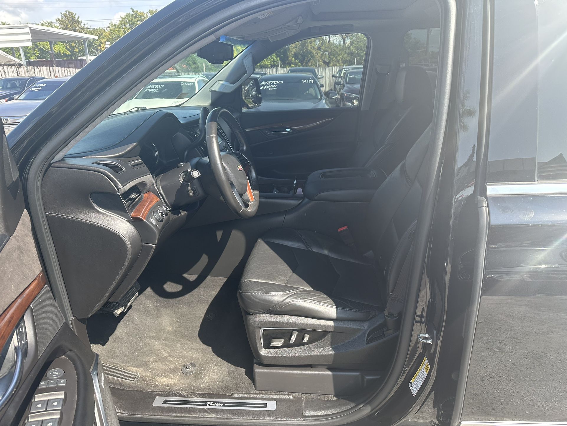 used 2016 Cadillac Escalade XL - interior view 1