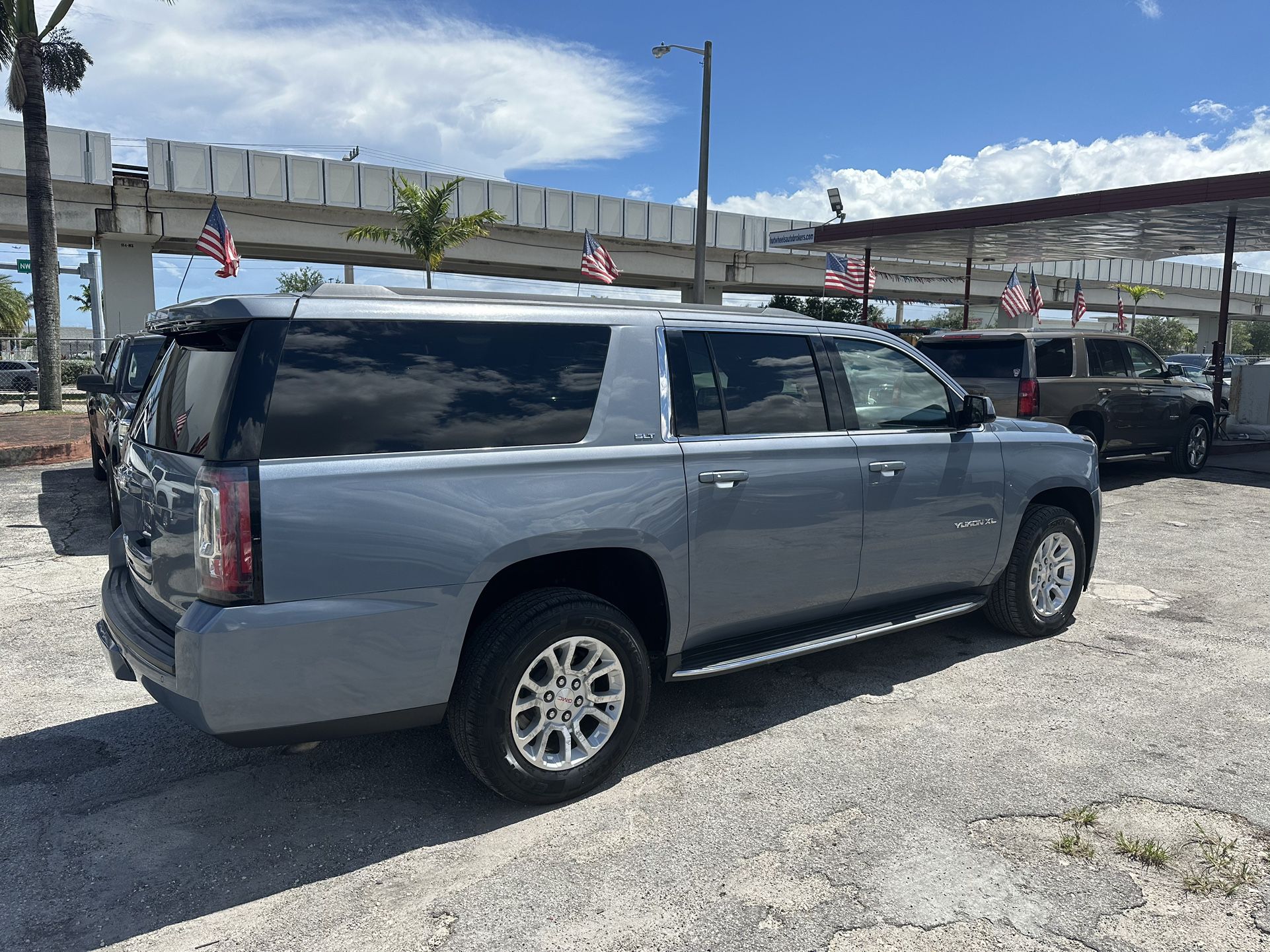 used 2016 gmc yukon XLT - engine