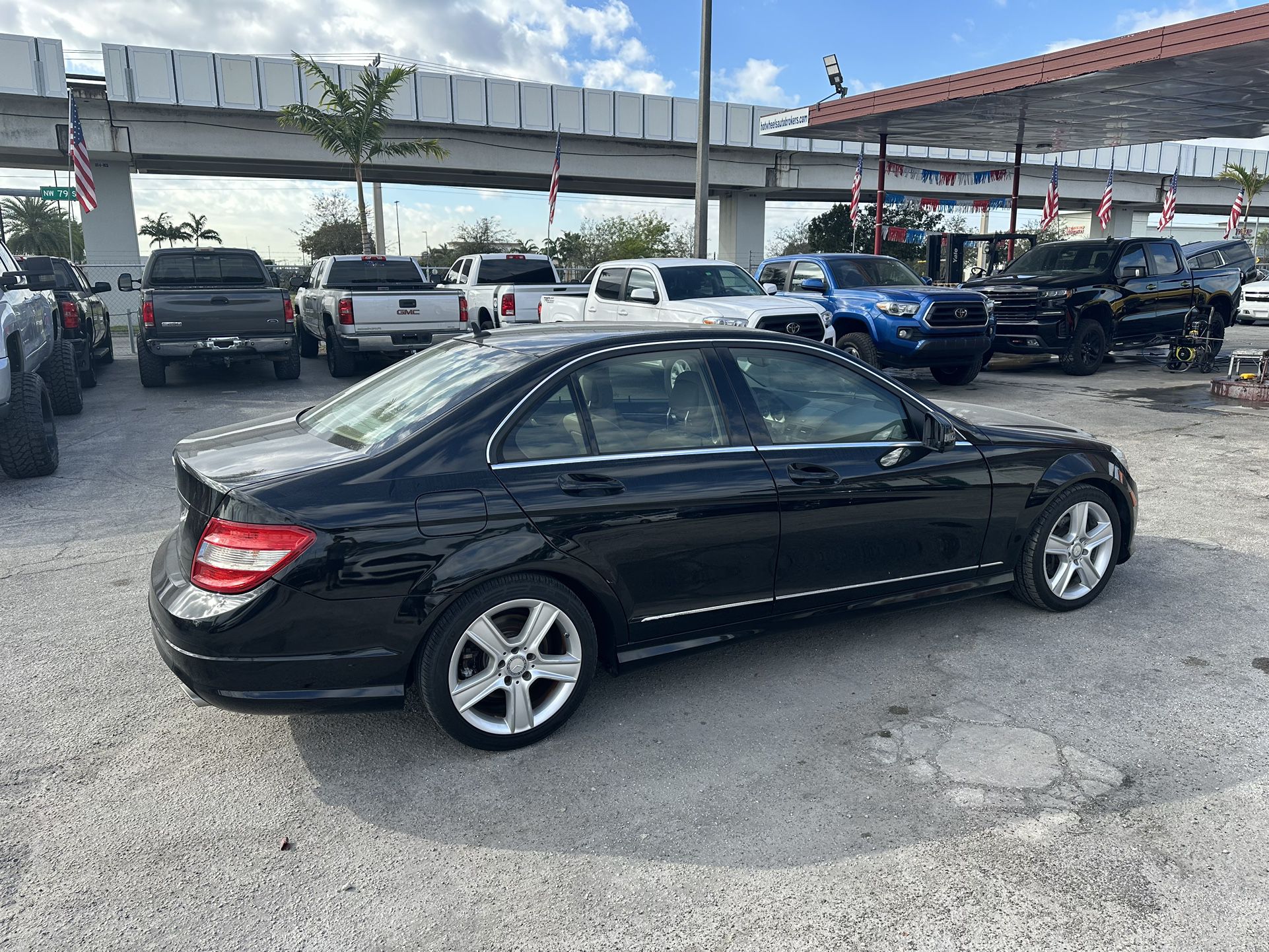 used 2011 MERCEDES - front view 2