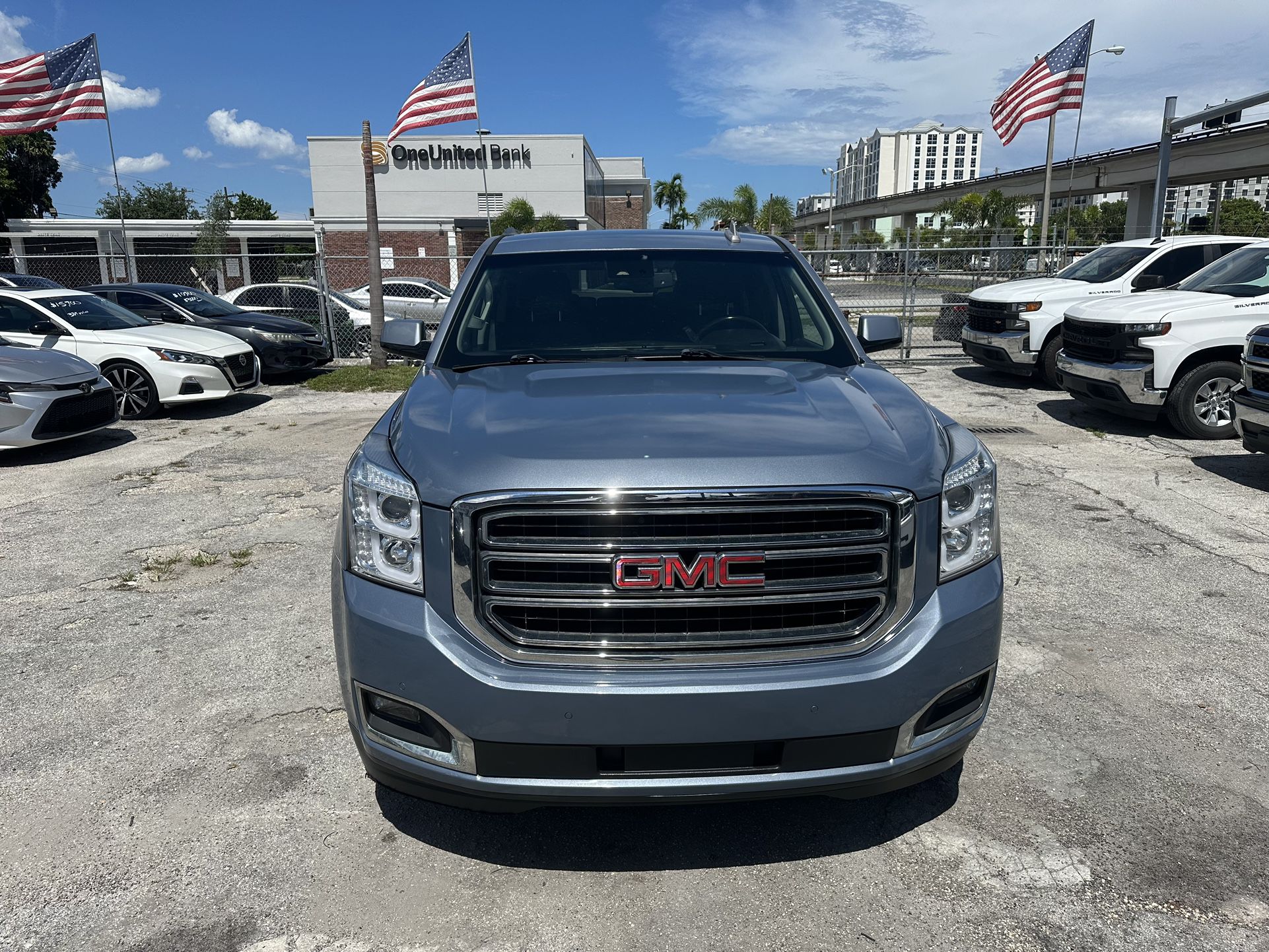 2016 gmc yukon XLT for sale in Miami, FL