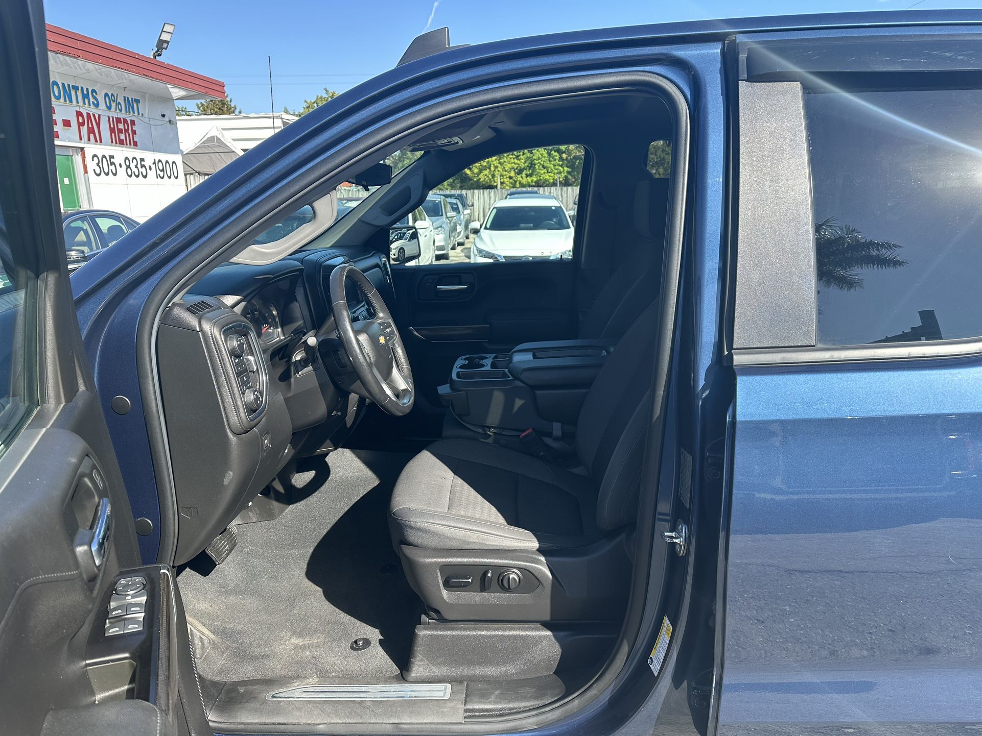 used 2019 Chevrolet Silverado - interior view 2