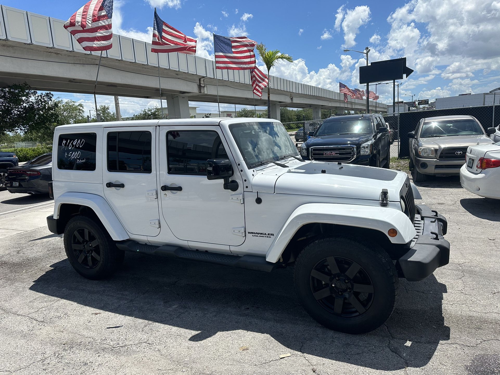 used 2014 JEEP WRANGLER - back view