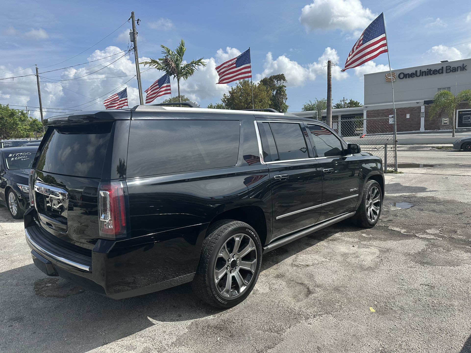 used 2017 gmc yukon denali - back view