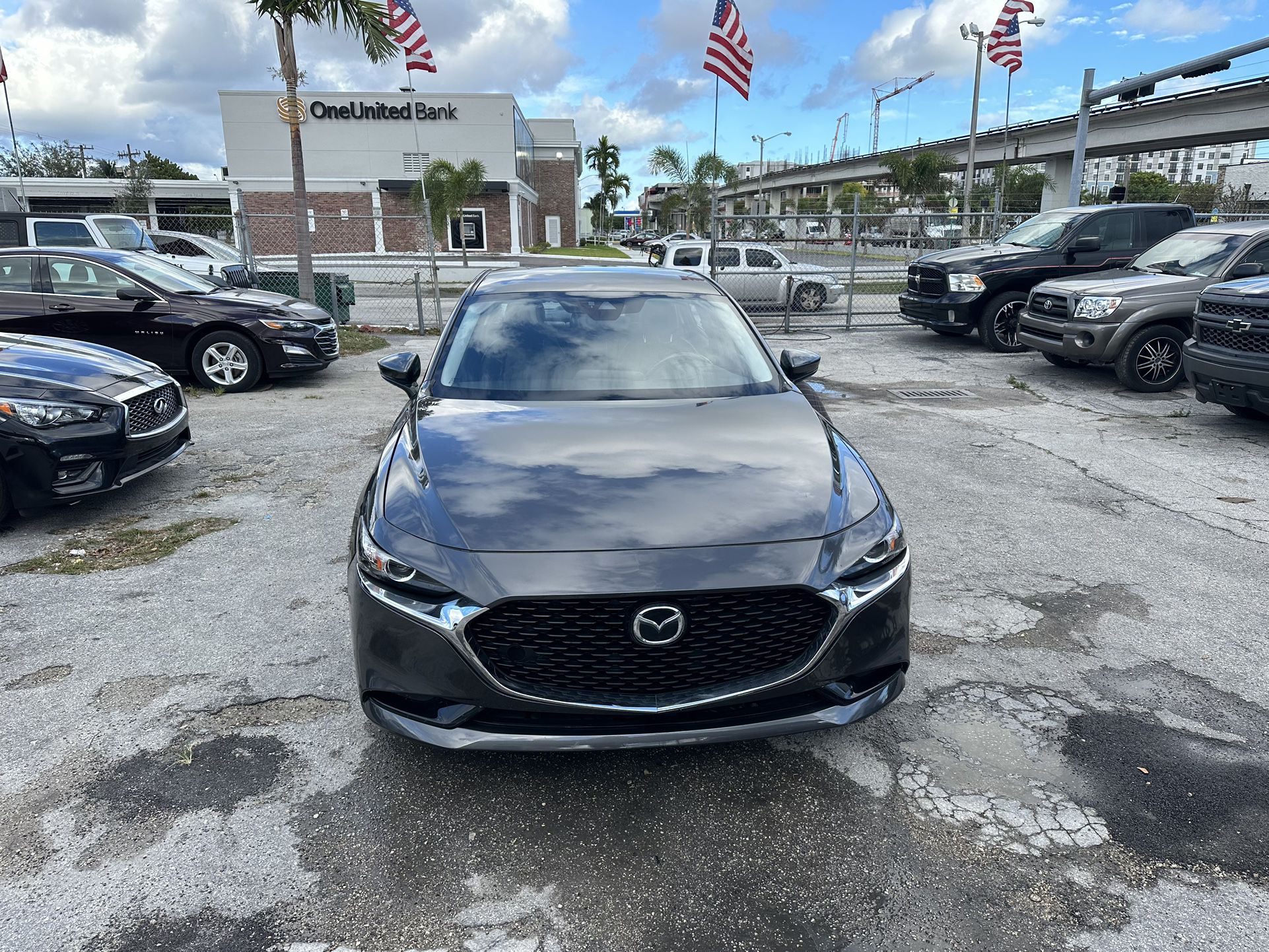 used 2019 MAZDA - front view 3